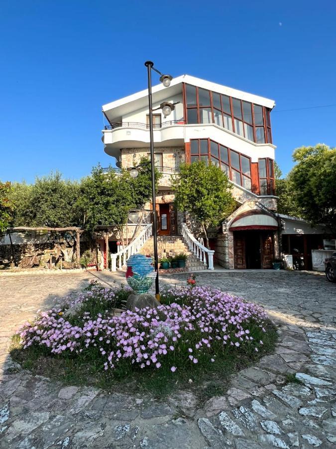 Hotel Orikum Exterior foto